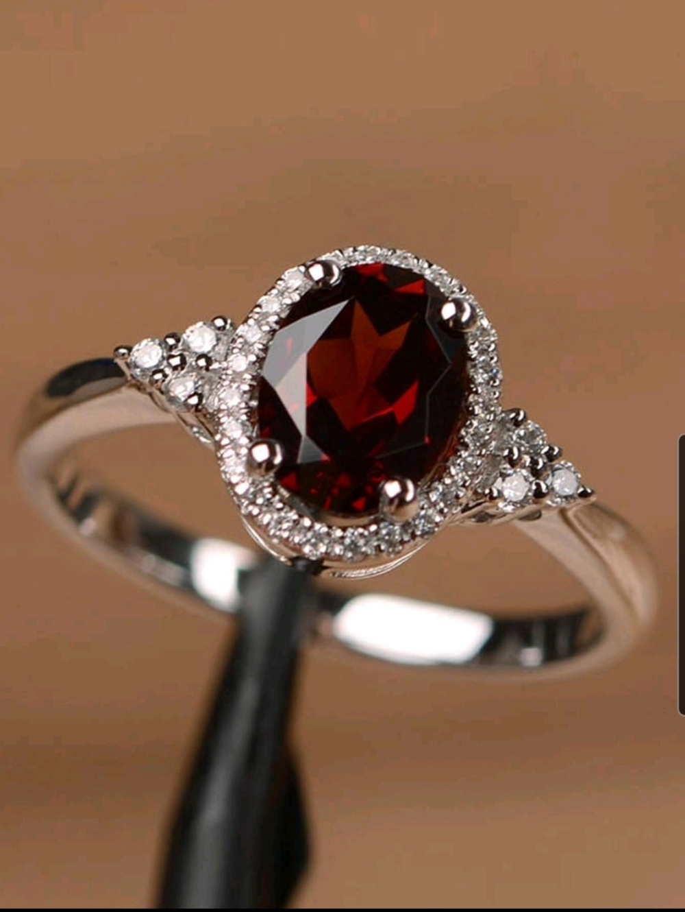 BRAND NEW ** Silver & Red Halo Ring